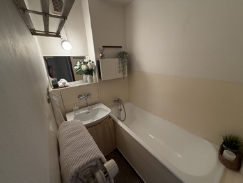 Prodej bytu 2+1 v osobním vlastnictví 58 m², Hradec Králové