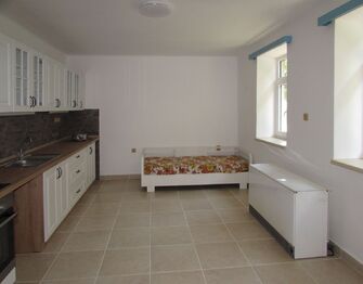 Pronájem domu 140 m², Dolní Dobrouč