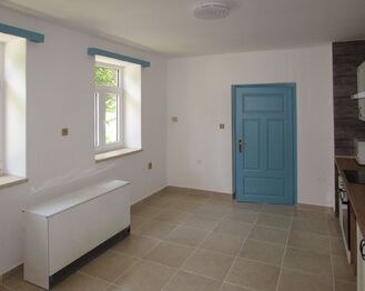 Pronájem domu 140 m², Dolní Dobrouč