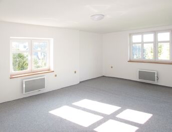 Pronájem domu 140 m², Dolní Dobrouč