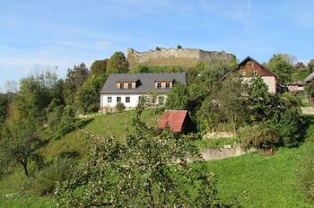 Pronájem domu 140 m², Dolní Dobrouč