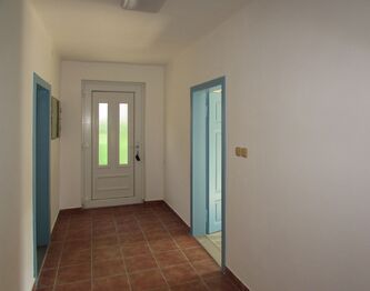 Pronájem domu 140 m², Dolní Dobrouč