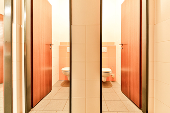 +420 739 604 767 I vaclav.adamcik@re-max.cz I pronájem komerčních prostor Ostrava - Pronájem jiných prostor 720 m², Ostrava