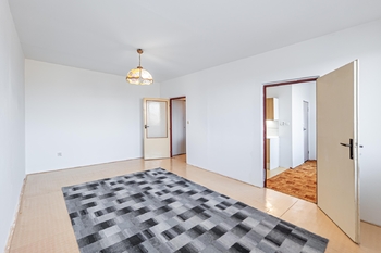 Obývací pokoj/ložnice. - Pronájem bytu 1+1 v osobním vlastnictví 44 m², Jindřichův Hradec