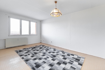 Obývací pokoj/ložnice. - Pronájem bytu 1+1 v osobním vlastnictví 44 m², Jindřichův Hradec