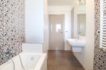 hlavní koupelna - Prodej bytu 4+kk v osobním vlastnictví 141 m², Montesilvano