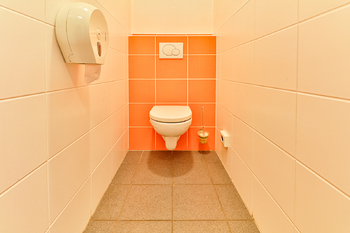 +420 739 604 767 I vaclav.adamcik@re-max.cz I pronájem komerčních prostor Ostrava - Pronájem výrobních prostor 720 m², Ostrava