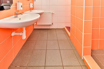 +420 739 604 767 I vaclav.adamcik@re-max.cz I pronájem komerčních prostor Ostrava - Pronájem výrobních prostor 720 m², Ostrava