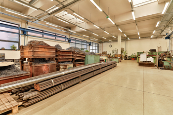 +420 739 604 767 I vaclav.adamcik@re-max.cz I pronájem komerčních prostor Ostrava - Pronájem výrobních prostor 720 m², Ostrava