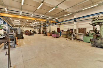 +420 739 604 767 I vaclav.adamcik@re-max.cz I pronájem komerčních prostor Ostrava - Pronájem výrobních prostor 720 m², Ostrava