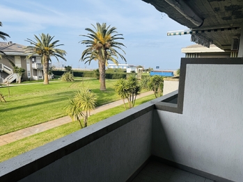 výhled z ložnice  - Prodej bytu 2+kk v osobním vlastnictví 61 m², Silvi