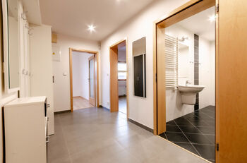 Pronájem bytu 2+kk v osobním vlastnictví 61 m², Praha 10 - Záběhlice