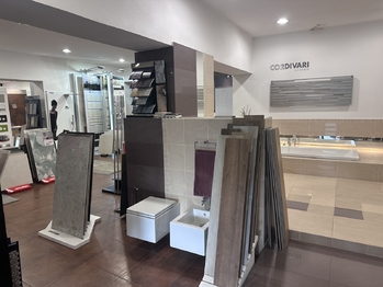 Pronájem obchodních prostor 407 m², Liberec