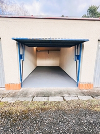 Pronájem garáže 18 m², Hradec Králové