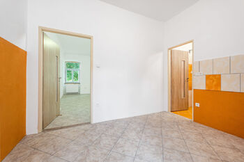 Prodej domu 363 m², Paračov