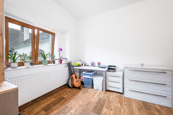 Prodej domu 363 m², Paračov