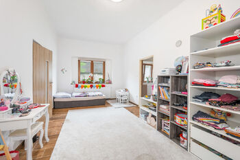 Prodej domu 363 m², Paračov