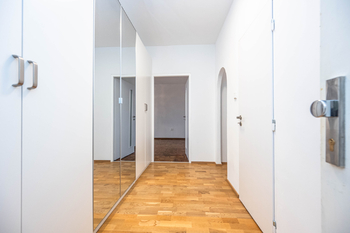 Pronájem bytu 2+1 v osobním vlastnictví 53 m², Praha 10 - Malešice