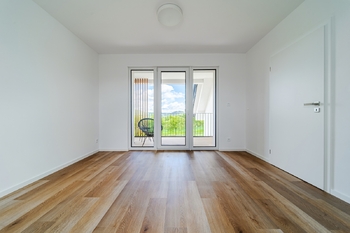 pokoj s terasou 2 NP - Prodej domu 138 m², Lysice