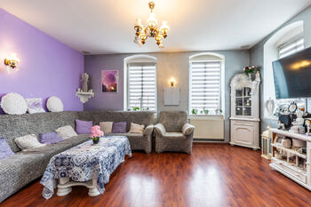 Prodej nájemního domu 1235 m², Mařenice