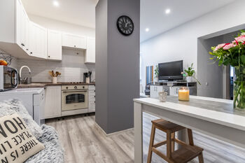 Prodej nájemního domu 1235 m², Mařenice