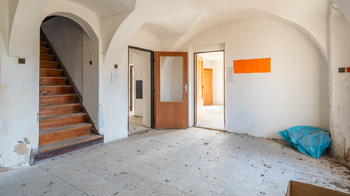 Prodej domu 420 m², Radvanec