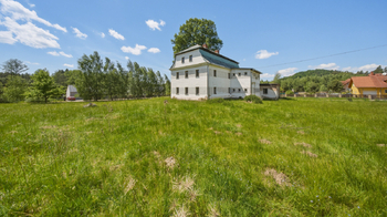 Prodej domu 420 m², Radvanec