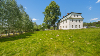 Prodej domu 420 m², Radvanec