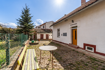 Prodej domu 67 m², Praha 10 - Uhříněves