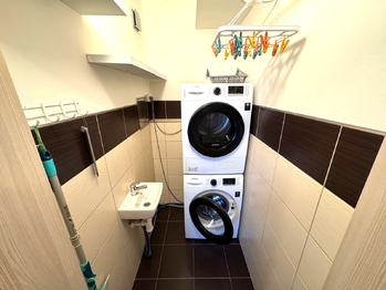WC - Pronájem bytu 3+kk v osobním vlastnictví 65 m², Horoměřice