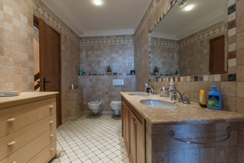 koupelna na přízemí - Prodej domu 570 m², Roseto degli Abruzzi