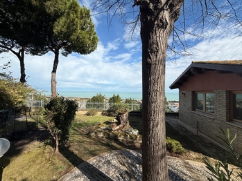 domek pro hosty - Prodej domu 570 m², Roseto degli Abruzzi