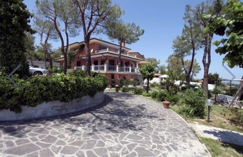 Prodej domu 570 m², Roseto degli Abruzzi