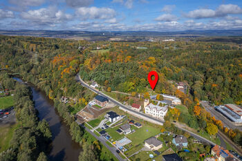 Ukázka celkové lokality s označením pozemku - Prodej pozemku 1138 m², Loket 