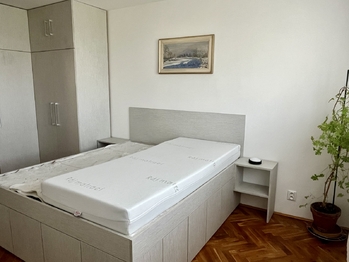 Pronájem bytu 3+kk v osobním vlastnictví 72 m², Zlín