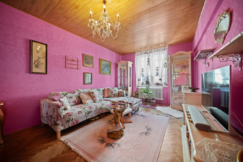 Obývací pokoj - Prodej bytu 2+1 v osobním vlastnictví 69 m², Praha 3 - Žižkov