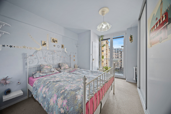 Ložnice 1 - Prodej bytu 2+1 v osobním vlastnictví 69 m², Praha 3 - Žižkov