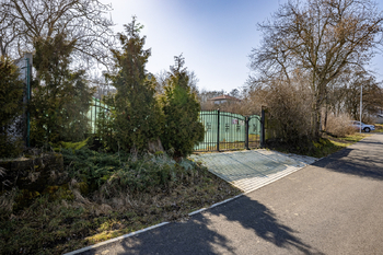Stavební pozemek Lešany Nelahozeves - Prodej pozemku 1100 m², Nelahozeves