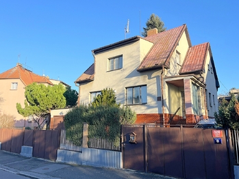 Prodej domu 272 m², Praha 9 - Hloubětín