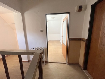 Prodej domu 272 m², Praha 9 - Hloubětín