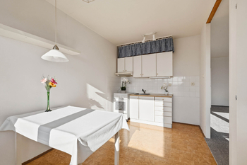 Prodej bytu 3+1 v osobním vlastnictví 69 m², Praha 8 - Kobylisy