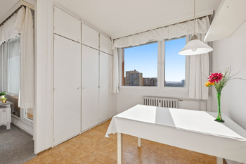 Prodej bytu 3+1 v osobním vlastnictví 69 m², Praha 8 - Kobylisy