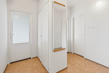 Prodej bytu 3+1 v osobním vlastnictví 69 m², Praha 8 - Kobylisy