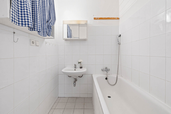 Prodej bytu 3+1 v osobním vlastnictví 69 m², Praha 8 - Kobylisy