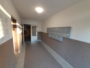 Prodej bytu 3+1 v osobním vlastnictví 75 m², Praha 9 - Letňany