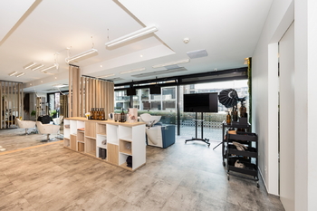 Pronájem obchodních prostor 177 m², Praha 8 - Libeň