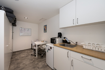 Pronájem obchodních prostor 177 m², Praha 8 - Libeň