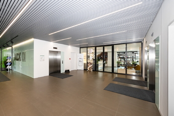 Pronájem obchodních prostor 177 m², Praha 8 - Libeň