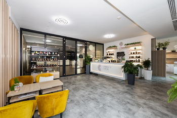 Pronájem obchodních prostor 177 m², Praha 8 - Libeň