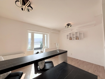 Pronájem bytu 2+kk v osobním vlastnictví 40 m², Praha 5 - Smíchov